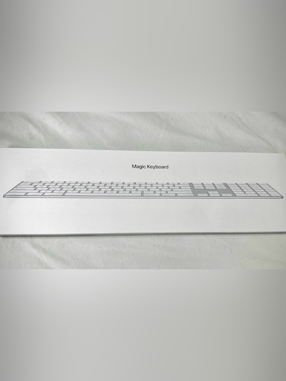 Apple Magic Keyboard w/ Numeric Keypad: Wireless, Bluetooth, Rechargeable. NIB